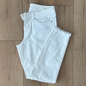 Vince Camuto white jeans size 28 6